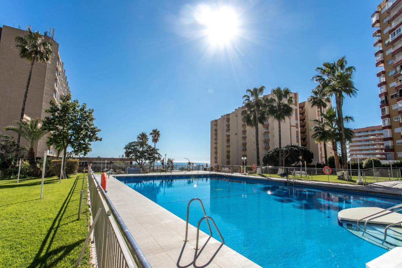 Puerto Marina Benalmadena بينالماذينا المظهر الخارجي الصورة