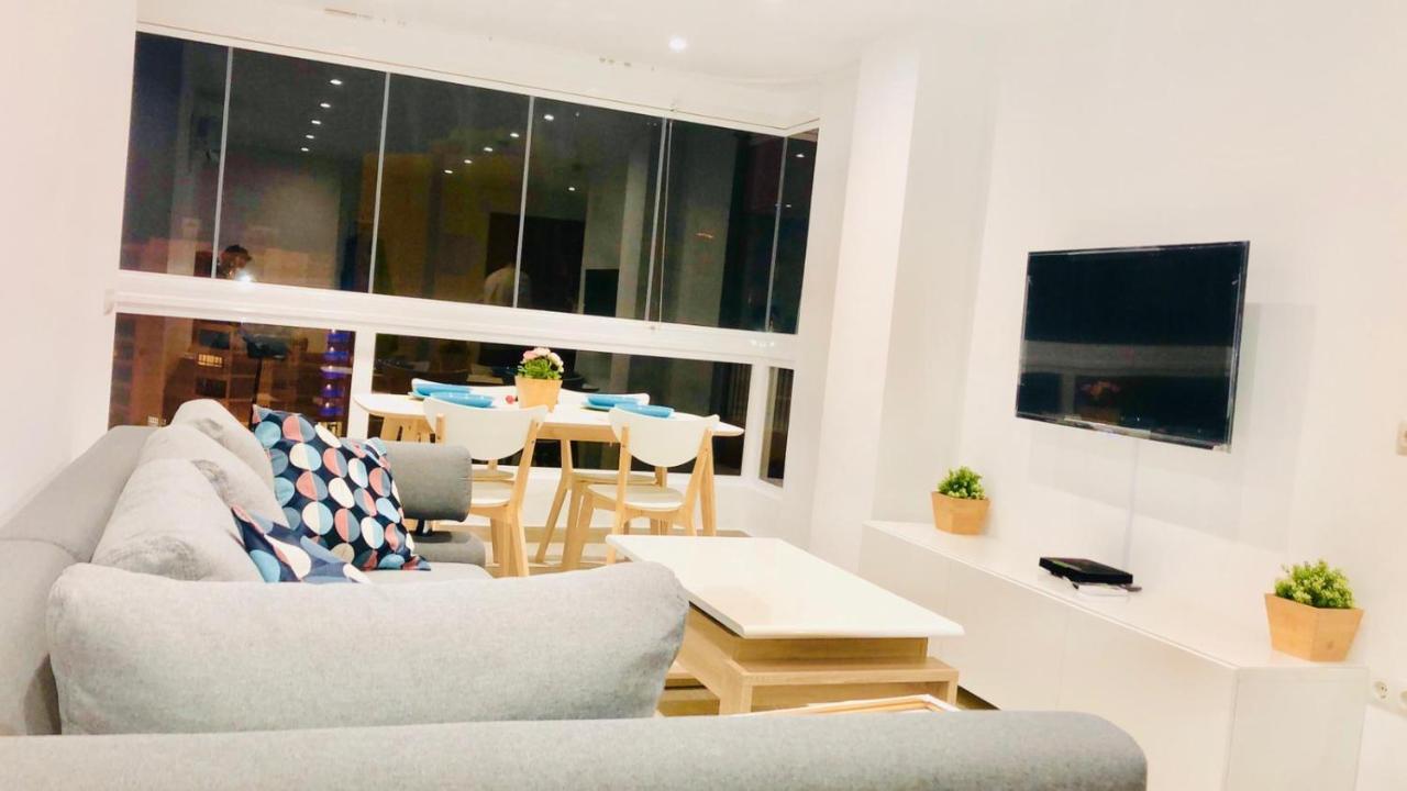 Puerto Marina Benalmadena بينالماذينا المظهر الخارجي الصورة